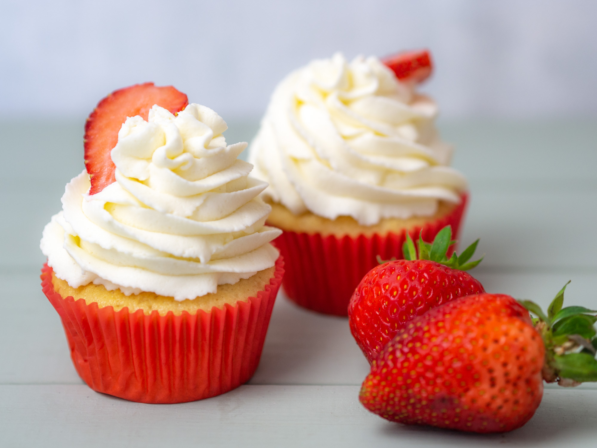 Erdbeer-Cupcakes mit Sahnefrosting - Ofenkieker